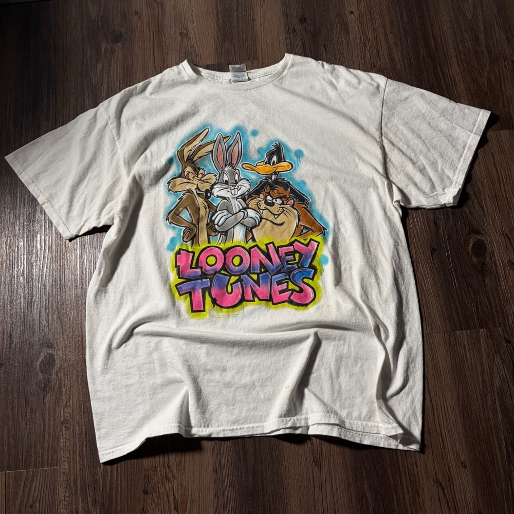 Mens XL White Looney Tunes Graphic Tee‎ Bugs Bunny Daffy Duck Taz Wile E Coyote